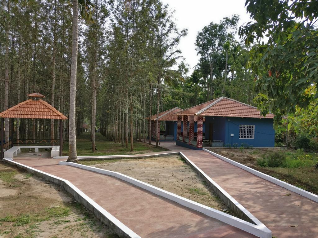 The Shades Holiday Homes Kushalanagar Bagian luar foto