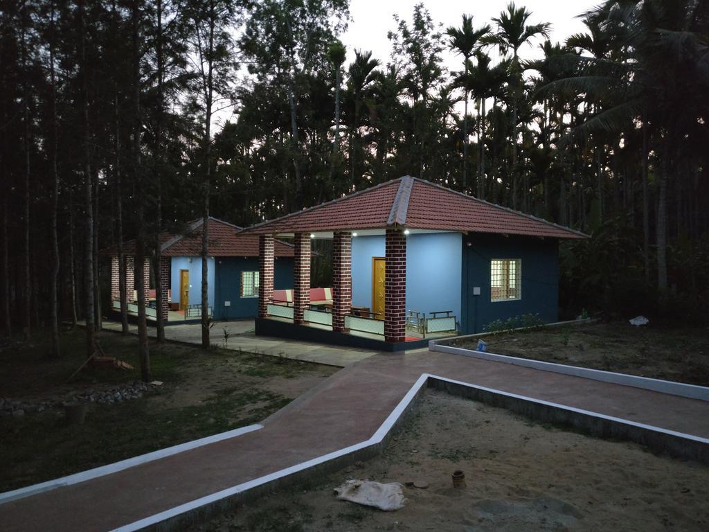 The Shades Holiday Homes Kushalanagar Bagian luar foto
